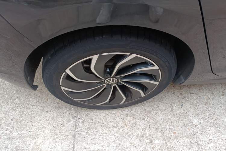 Used Volkswagen Golf 2021 280TSI DSG Pro Right Rear Wheel Hub