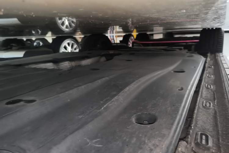 Used Volkswagen Golf 2021 280TSI DSG R-Line Right Side Sill