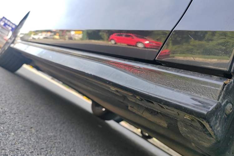 Used Volkswagen Golf 2021 280TSI DSG R-Line Right Side Sill