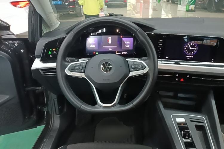 Used Volkswagen Golf 2021 200TSI DSG Pro Steering Wheel