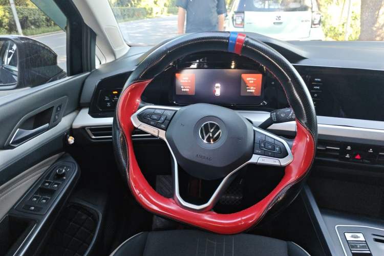 Used Volkswagen Golf 2021 280TSI DSG Pro Steering Wheel