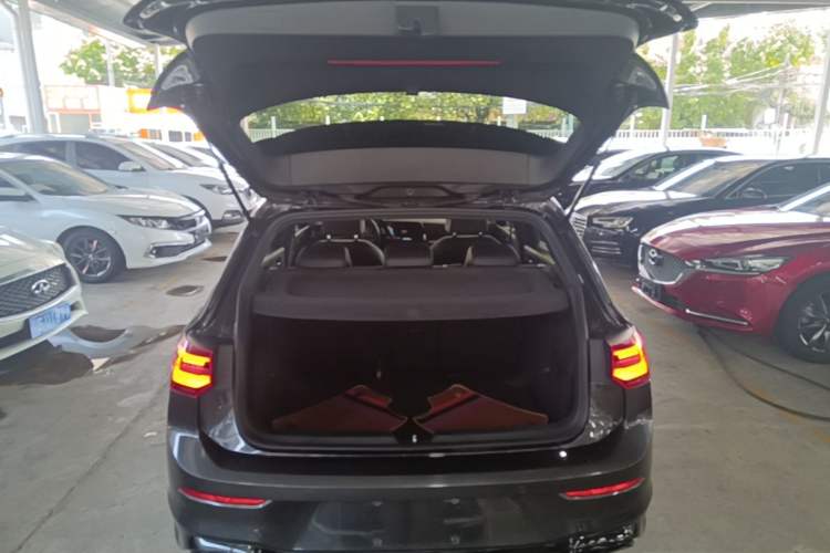 Used Volkswagen Golf 2021 280TSI DSG R-Line Trunk