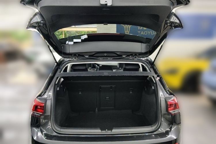 Used Volkswagen Golf 2021 280TSI DSG 30th Anniversary Edition Trunk