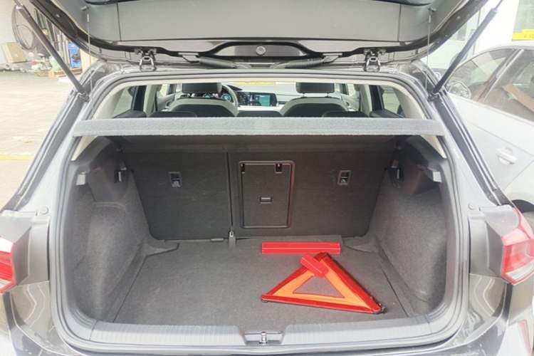 Used Volkswagen Golf 2021 280TSI DSG Pro Trunk