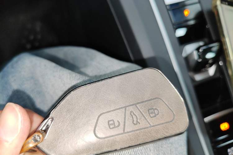 Used Volkswagen Golf 2021 280TSI DSG Pro Vehicle Key