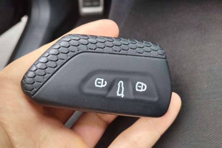 Used Volkswagen Golf 2021 280TSI DSG R-Line Vehicle Key