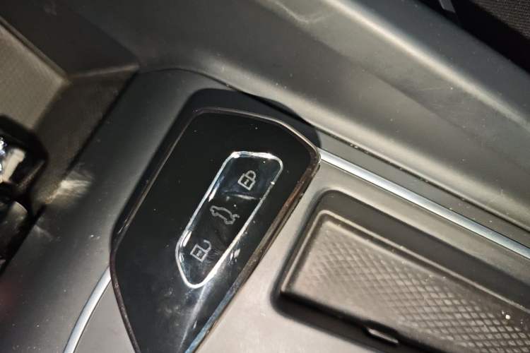 Used Volkswagen Golf 2021 280TSI DSG Pro Vehicle Key