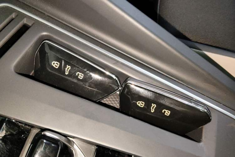 Used Volkswagen Golf 2021 280TSI DSG 30th Anniversary Edition Vehicle Key