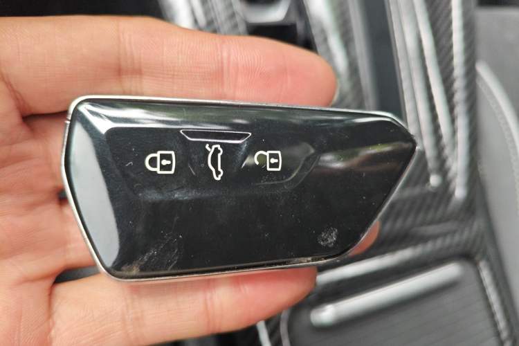 Used Volkswagen Golf 2021 280TSI DSG R-Line Vehicle Key