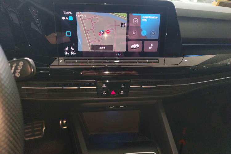 Used Volkswagen Golf 2021 280TSI DSG R-Line Audio And AC Panel