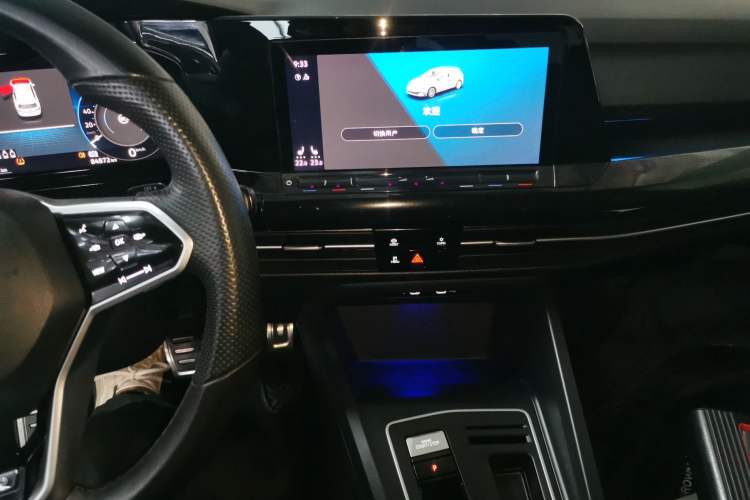 Used Volkswagen Golf 2021 280TSI DSG R-Line Audio And AC Panel