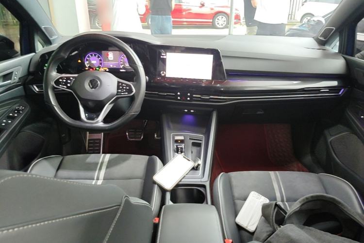 Used Volkswagen Golf 2021 280TSI DSG R-Line Center Console