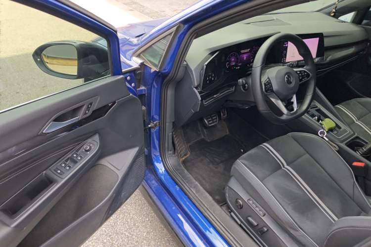Used Volkswagen Golf 2021 280TSI DSG R-Line Driver Seat