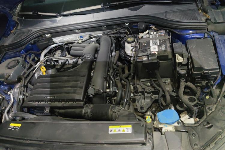 Used Volkswagen Golf 2021 280TSI DSG R-Line Engine Bay