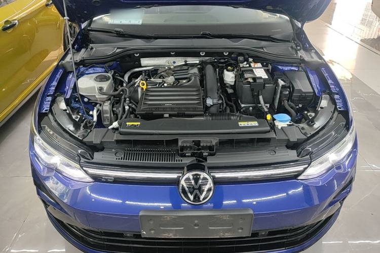Used Volkswagen Golf 2021 280TSI DSG R-Line Engine Bay