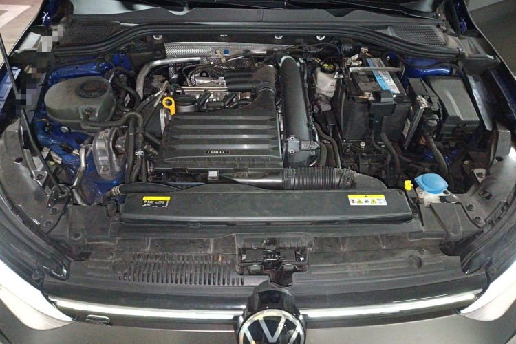 Used Volkswagen Golf 2021 280TSI DSG R-Line Engine Bay