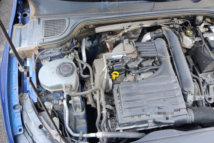 Used Volkswagen Golf 2021 280TSI DSG R-Line Engine Bay Right
