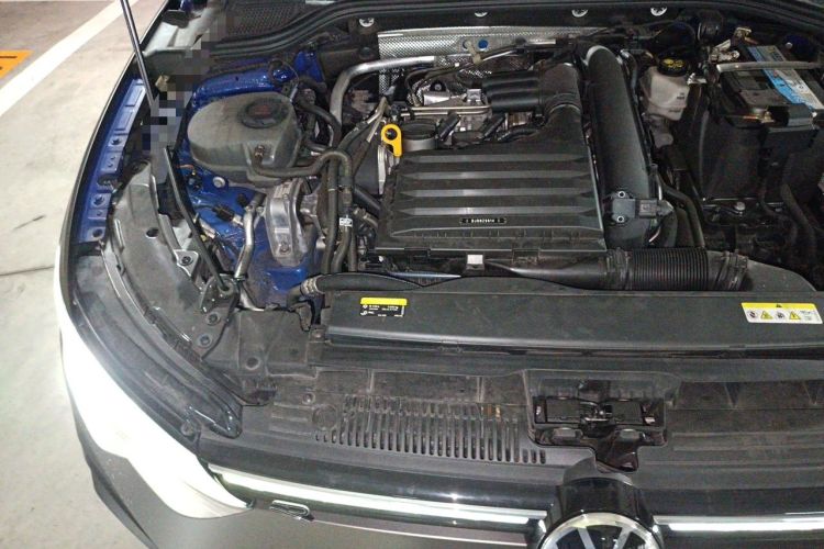 Used Volkswagen Golf 2021 280TSI DSG R-Line Engine Bay Right