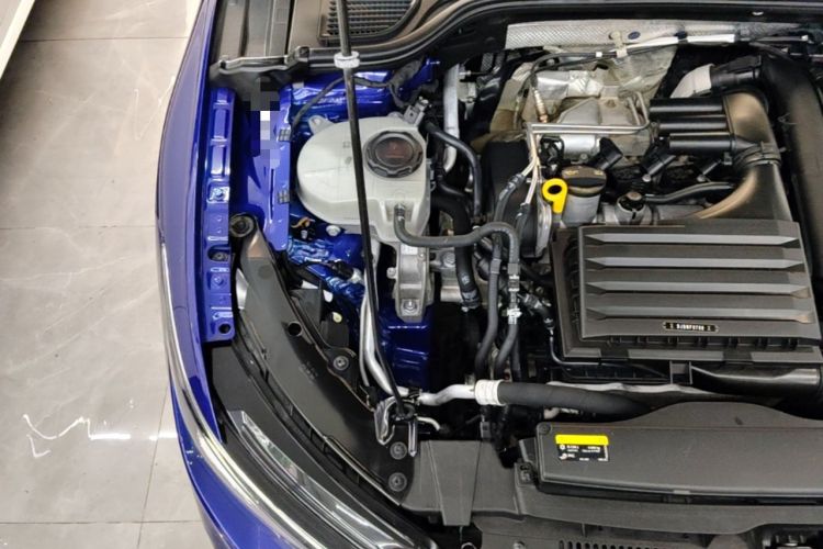 Used Volkswagen Golf 2021 280TSI DSG R-Line Engine Bay Right
