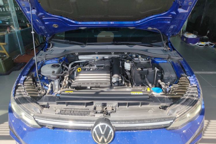 Used Volkswagen Golf 2021 280TSI DSG R-Line Engine Bay