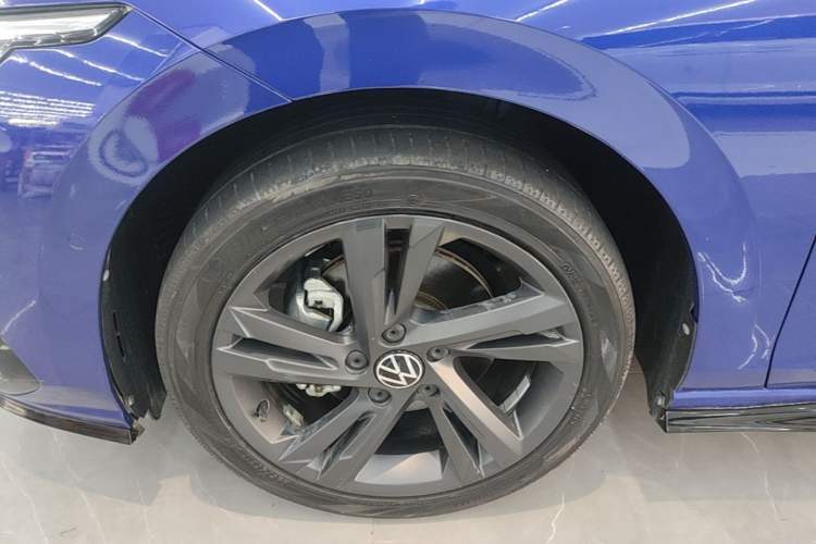 Used Volkswagen Golf 2021 280TSI DSG R-Line Exterior 4