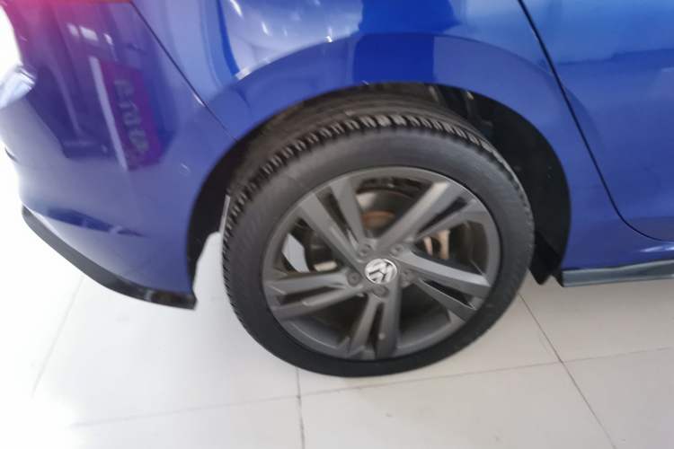 Used Volkswagen Golf 2021 280TSI DSG R-Line Exterior 5