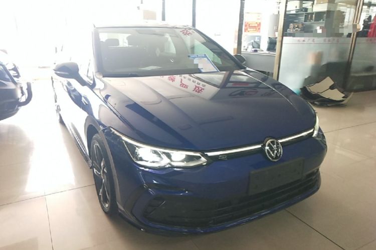 Used Volkswagen Golf 2021 280TSI DSG R-Line Front Right 45 Deg