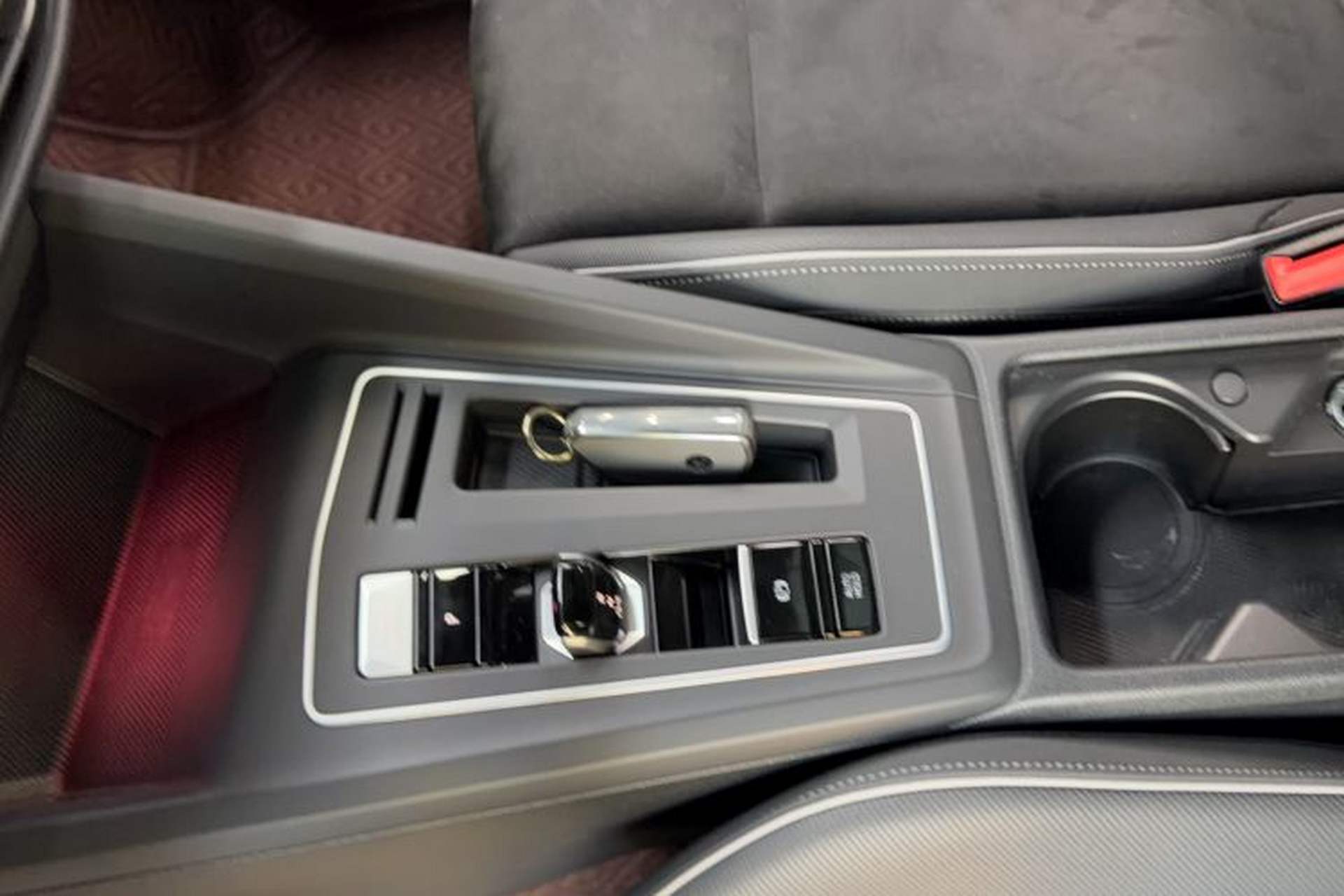 Used Volkswagen Golf 2021 280TSI DSG R-Line Gear Lever