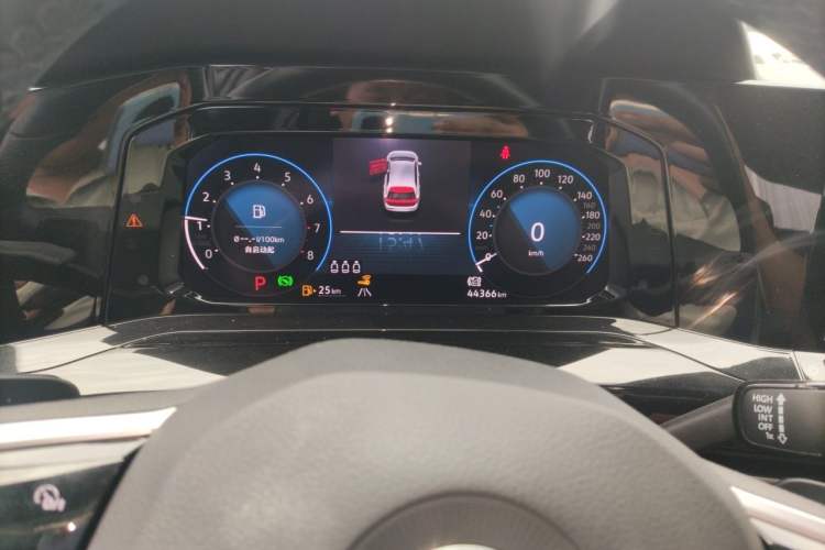 Used Volkswagen Golf 2021 280TSI DSG R-Line Instrument Cluster