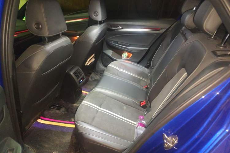 Used Volkswagen Golf 2021 280TSI DSG R-Line Interior 4