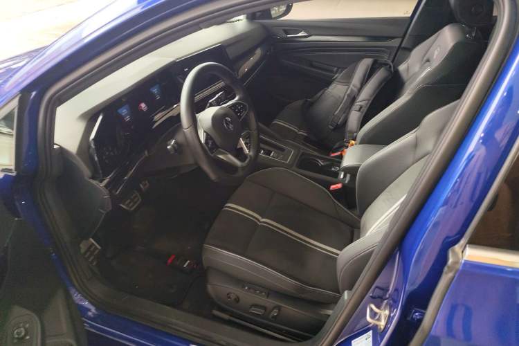 Used Volkswagen Golf 2021 280TSI DSG R-Line Left Front Seat