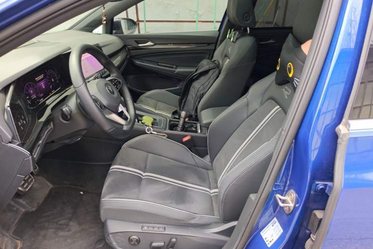 Used Volkswagen Golf 2021 280TSI DSG R-Line Left Front Seat