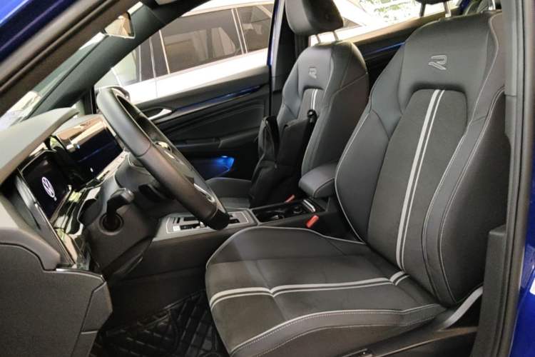 Used Volkswagen Golf 2021 280TSI DSG R-Line Left Front Seat