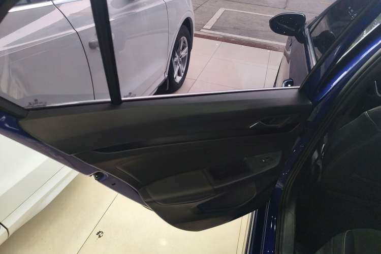 Used Volkswagen Golf 2021 280TSI DSG R-Line Left Rear Door Interior