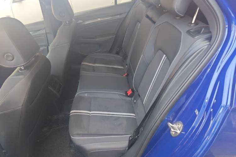 Used Volkswagen Golf 2021 280TSI DSG R-Line Left Rear Seat