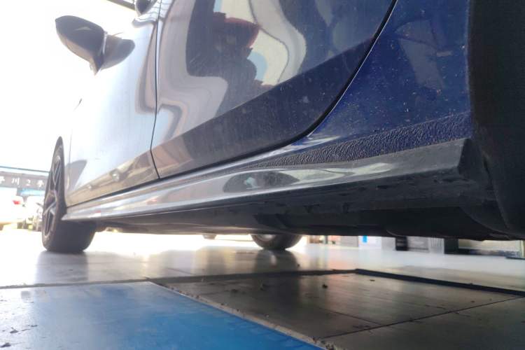 Used Volkswagen Golf 2021 280TSI DSG R-Line Left Side Sill