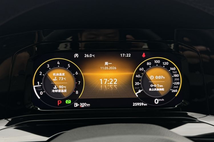 Used Volkswagen Golf 2021 280TSI DSG R-Line Odometer Close Up