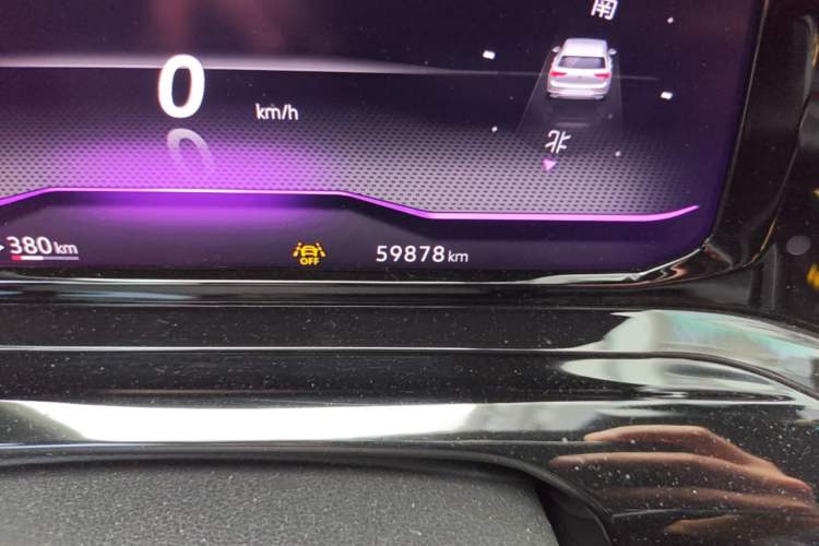 Used Volkswagen Golf 2021 280TSI DSG R-Line Odometer Close Up