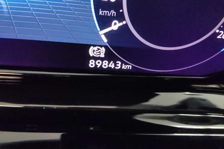 Used Volkswagen Golf 2021 280TSI DSG R-Line Odometer Close Up