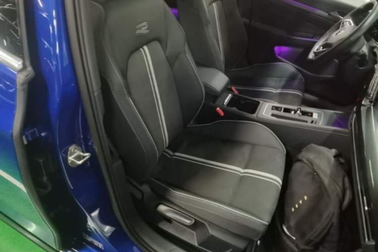 Used Volkswagen Golf 2021 280TSI DSG 30th Anniversary Edition Right Front Seat