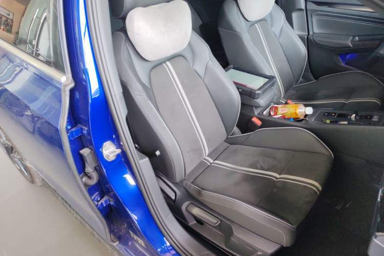 Used Volkswagen Golf 2021 280TSI DSG R-Line Right Front Seat