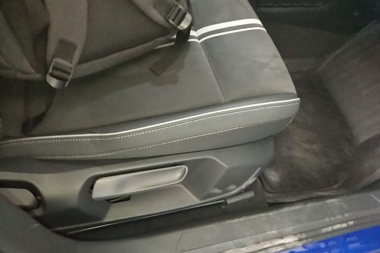 Used Volkswagen Golf 2021 280TSI DSG R-Line Right Front Seat