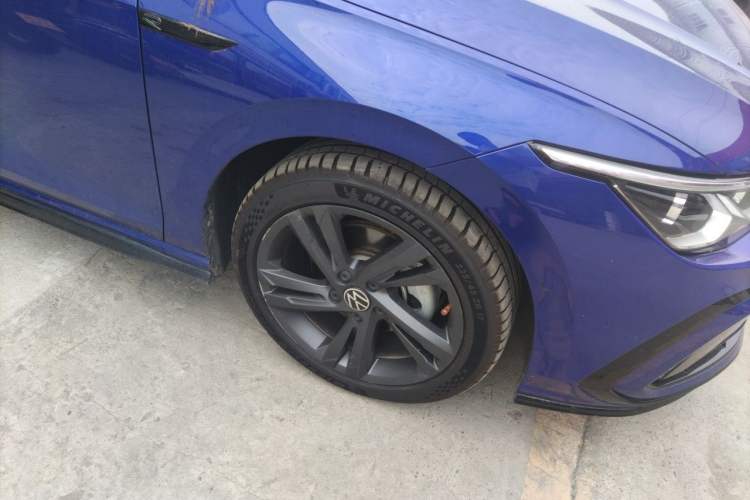 Used Volkswagen Golf 2021 280TSI DSG R-Line Right Front Wheel Hub