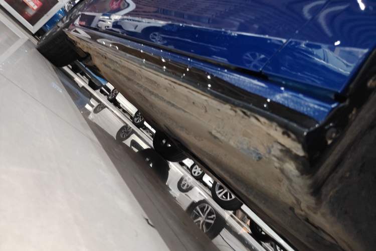 Used Volkswagen Golf 2021 280TSI DSG R-Line Right Side Sill