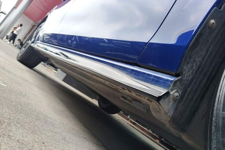 Used Volkswagen Golf 2021 280TSI DSG R-Line Right Side Sill