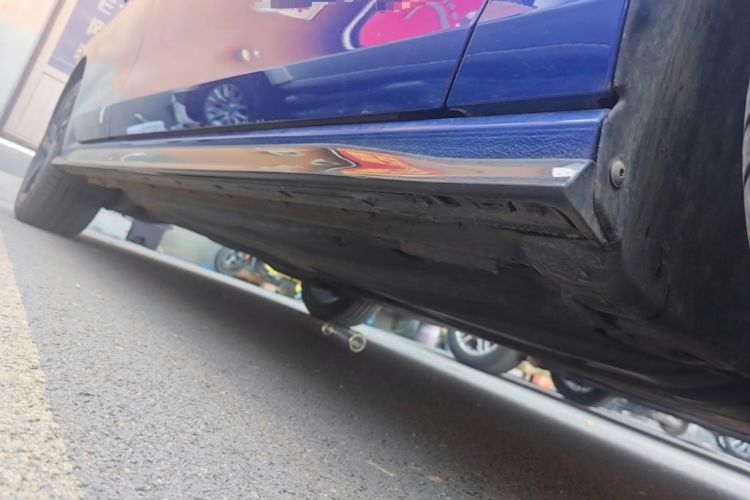Used Volkswagen Golf 2021 280TSI DSG R-Line Right Side Sill