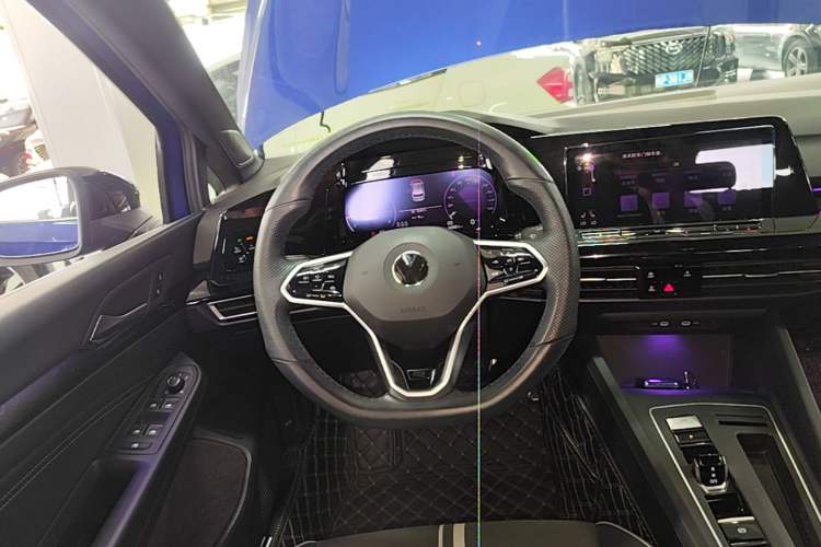 Used Volkswagen Golf 2021 280TSI DSG Pro First Edition Steering Wheel