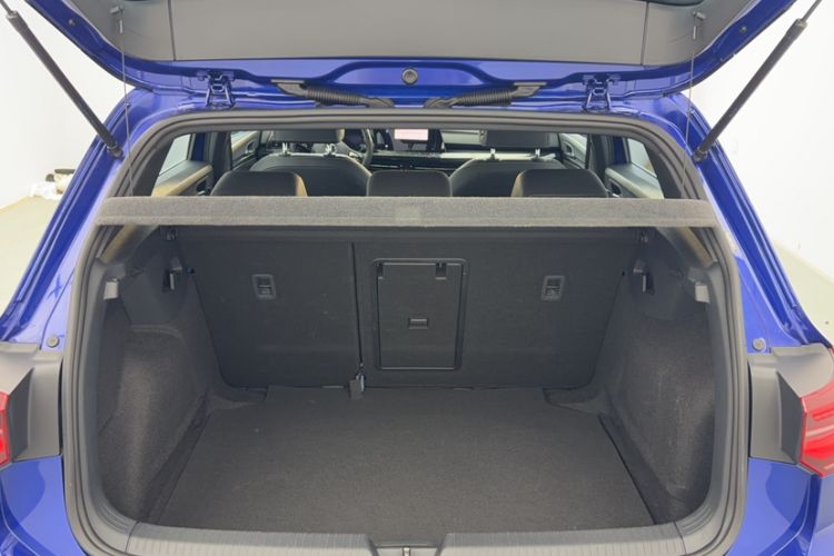 Used Volkswagen Golf 2021 280TSI DSG R-Line Trunk