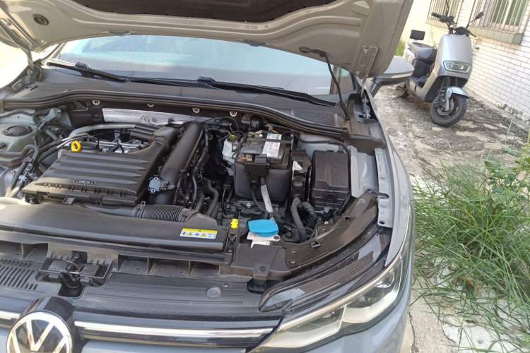 Used Volkswagen Golf 2021 280TSI DSG Pro Engine Bay Left