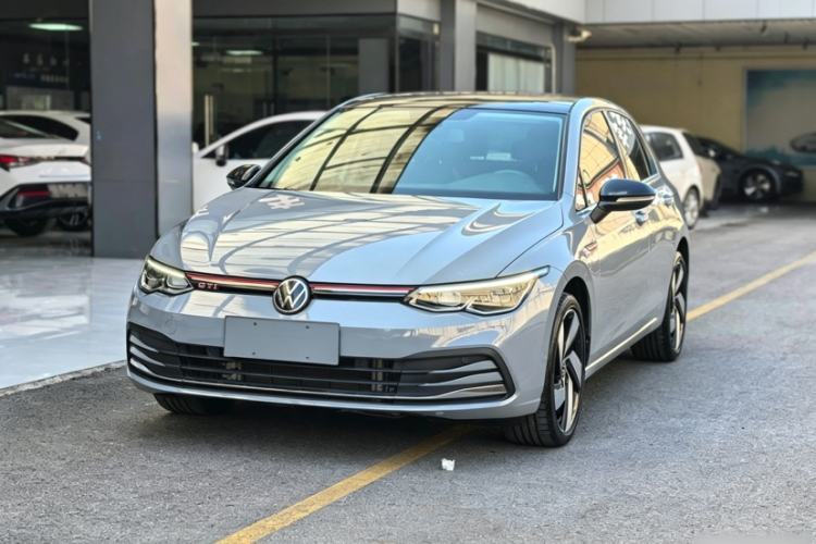 Ojetý Volkswagen Golf 2021 200TSI DSG Pro Guazi used car, China used car export, Used car for sale, Used  cars, Cheapest cars for sale